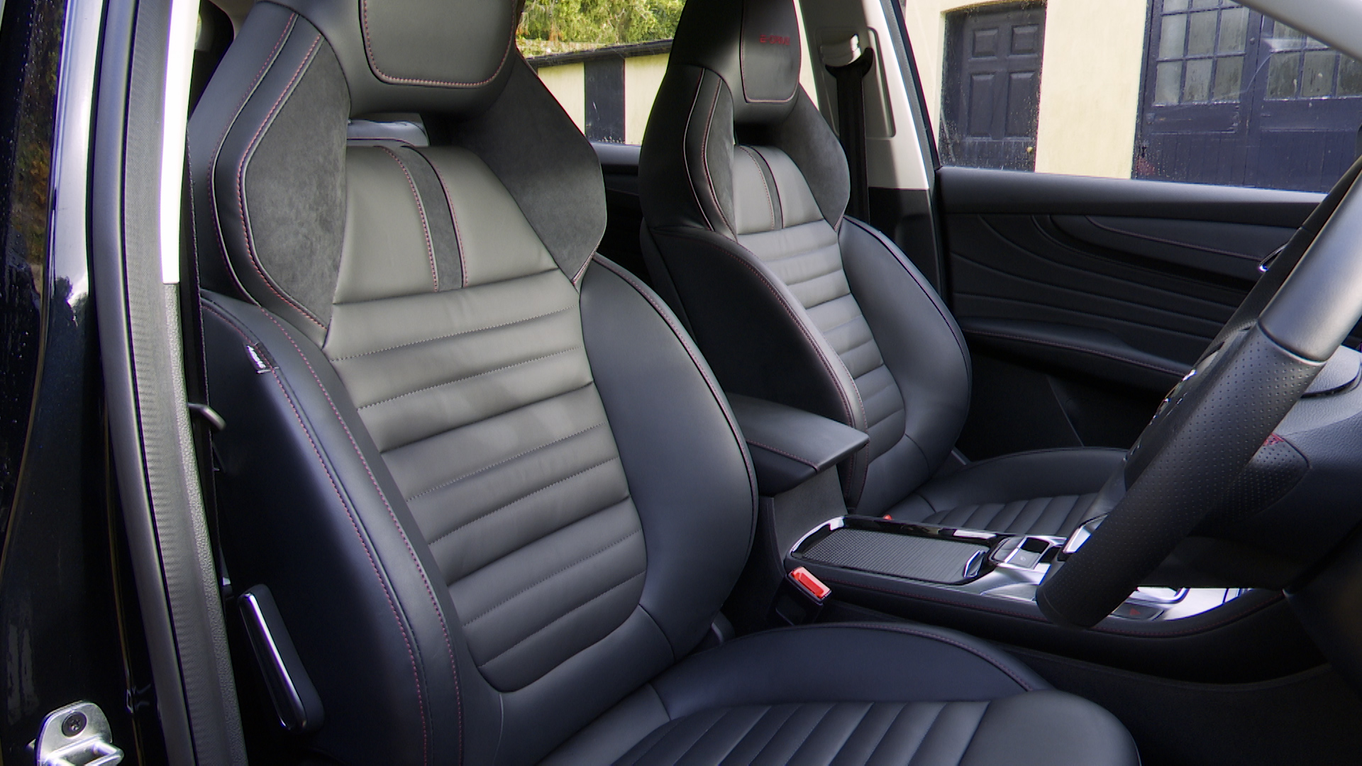 1.5 T-GDI PHEV Exclusive 5dr Auto